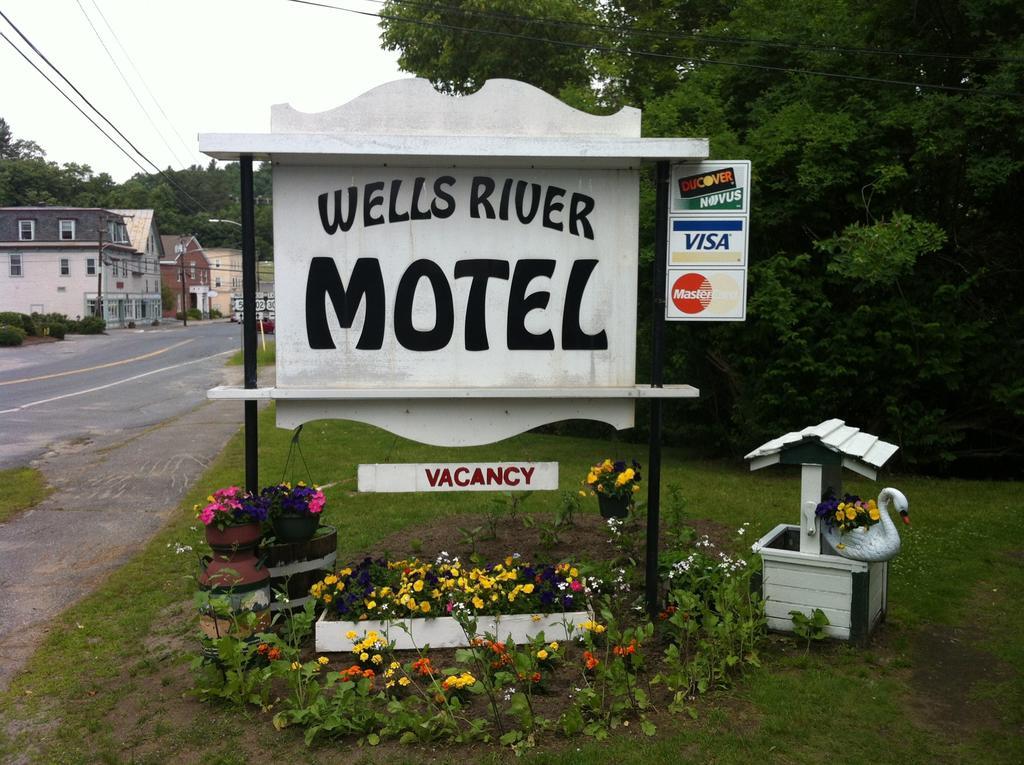 Wells River Motel Exteriör bild