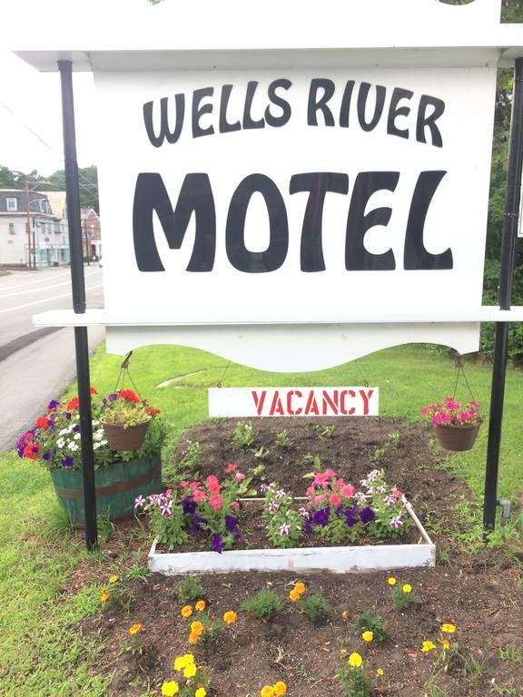 Wells River Motel Exteriör bild